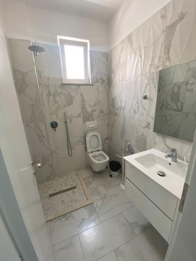 Julius Hotel Golem  Ngoại thất bức ảnh