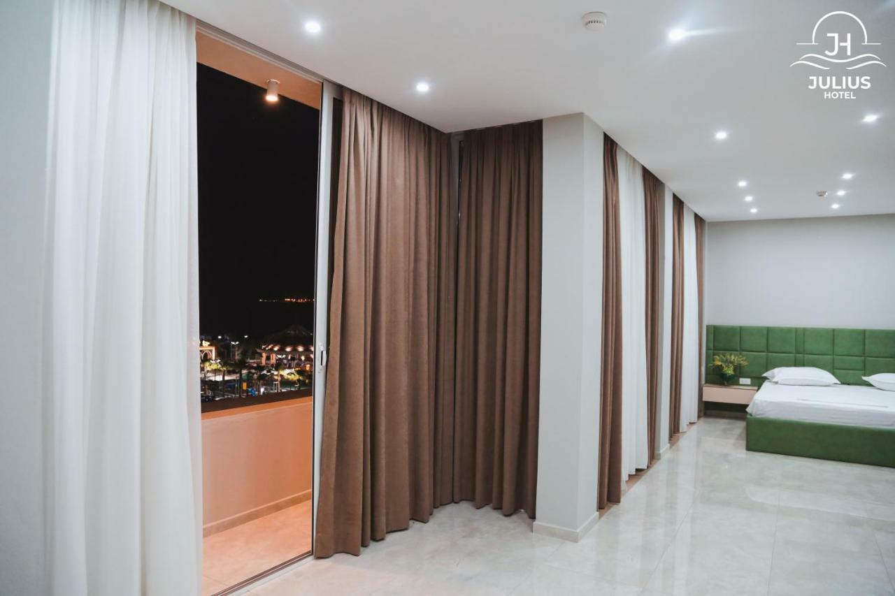 Julius Hotel Golem  Ngoại thất bức ảnh