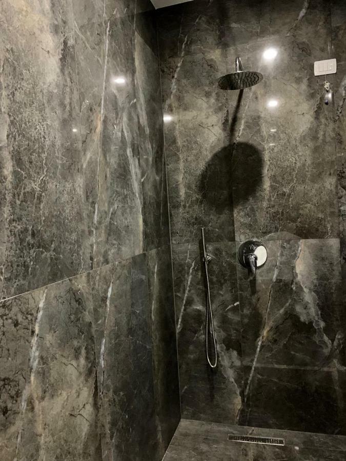 Julius Hotel Golem  Ngoại thất bức ảnh